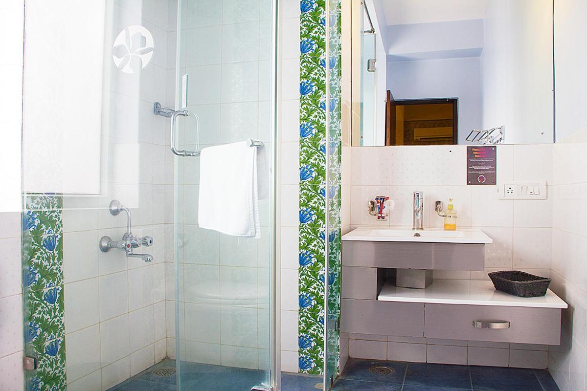 Orchid Suites - A Boutique Hotel Bangalore Off Residency Road Bagian luar foto