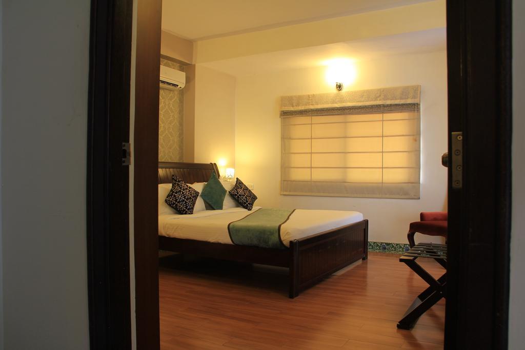 Orchid Suites - A Boutique Hotel Bangalore Off Residency Road Bagian luar foto