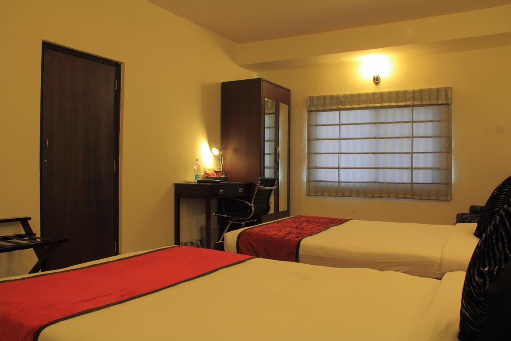 Orchid Suites - A Boutique Hotel Bangalore Off Residency Road Bagian luar foto