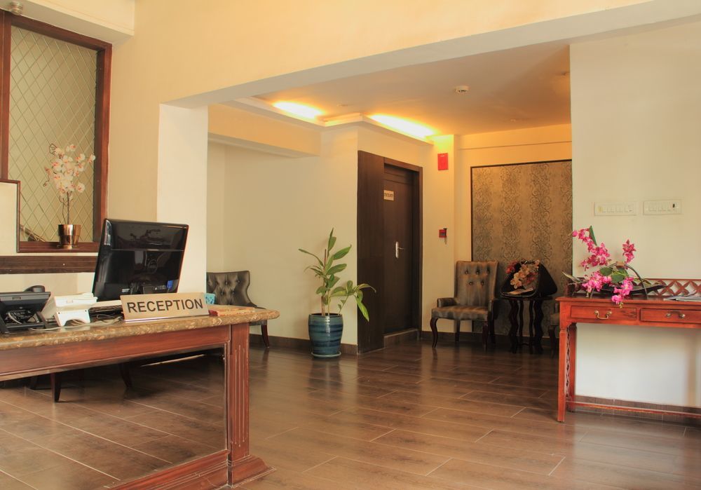 Orchid Suites - A Boutique Hotel Bangalore Off Residency Road Bagian luar foto