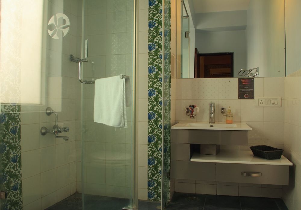 Orchid Suites - A Boutique Hotel Bangalore Off Residency Road Bagian luar foto