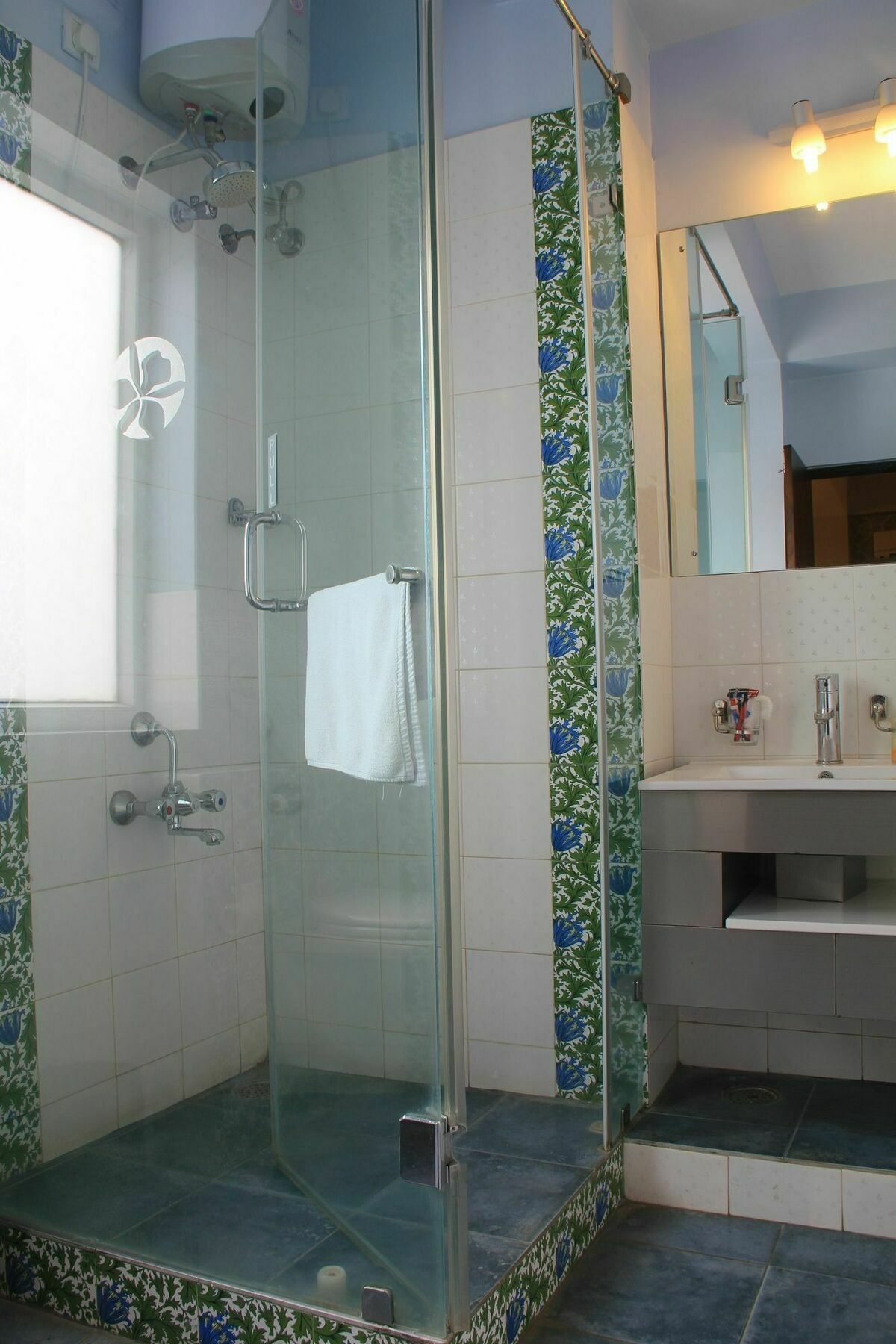 Orchid Suites - A Boutique Hotel Bangalore Off Residency Road Bagian luar foto